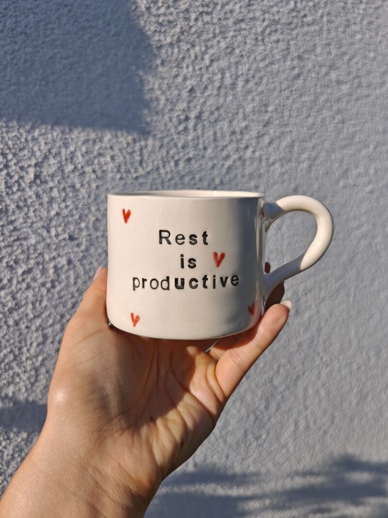 Egy darabos termékek 'Rest is productive' bögre 2,5dl